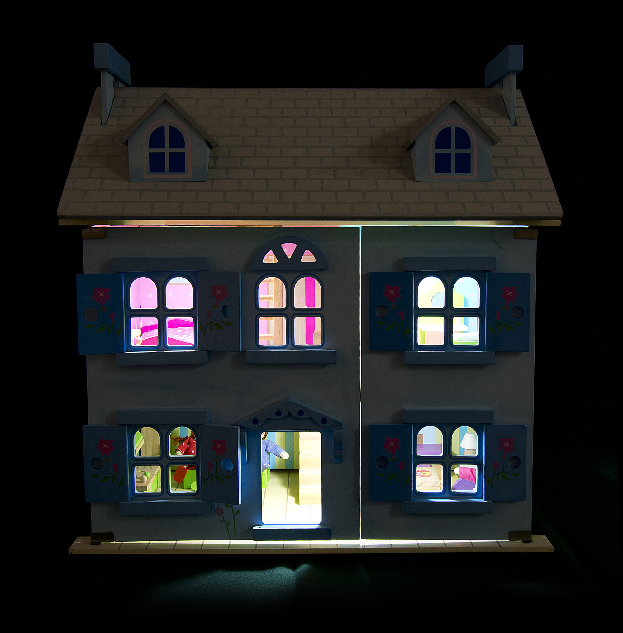 Kaufen Sie Puppenhaus aus Holz mit Schwimmbad und LED-Beleuchtung
